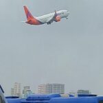 Akasa Air: Rakesh Jhunjhunwala's Akasa Airlines flight begins, first flight from Mumbai to Ahmedabad