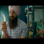 Laal Singh Chaddha Review: The entire film became an arena of controversy, somewhere a joke of soldiers, and somewhere Aamir was seen playing friendship with a Pakistani enemy by saving his life.