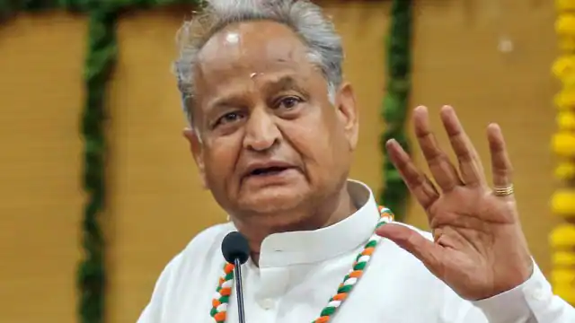 ashok gehlot congress president election challenge to unite rajsthan congress unit - Ashok Gehlot on double edged sword?  Congress scattered in Rajasthan will send wrong message
