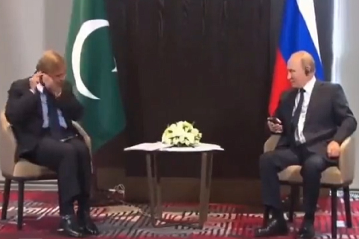 At the SCO summit, the Pak PM did his own trouble, did something that even Putin started smiling, people took a chuckle, shahbaz sharif meeting with putin translator not connected to ear