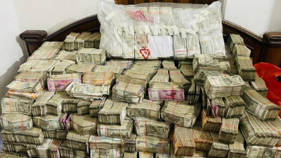 ED seizes huge amount of cash from businessman's house