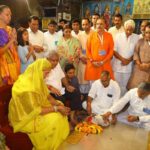 Vice President Jagdeep Dhankhar worshiped Balaji with family, wished prosperity for the country and the state, Vice President Jagdeep Dhankhar worshiped Balaji with family, wished prosperity for the country and the state