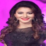 Urvashi Rautela entered Iran's Anti-Hijab Protest, got her hair cut, said- how to live, this decision..., Urvashi Rautela entered Iran's Anti-Hijab Protest, got her hair cut, said- how to live, this decision...