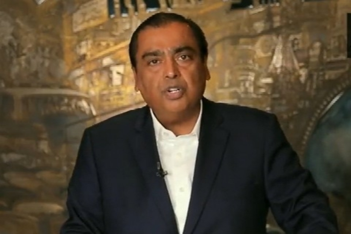 'There is no 4G-5G compared to father 'ji', mother 'ji', said Mukesh Ambani at PDEU's convocation, see what he said on Indian economy