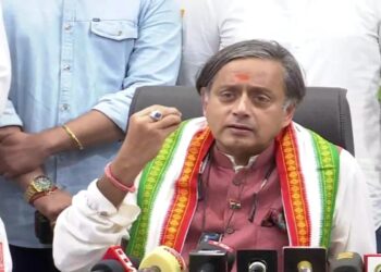 When Shashi Tharoor reached Kerala tour, questions started to arise, is Congress going to be played in Kerala?