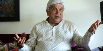 Javed Akhtar raised questions on the "Muslim Personal Law" of his own religion, created a ruckus