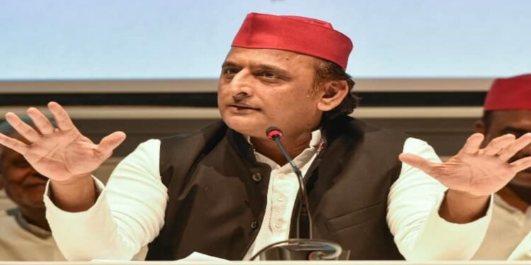 'Yogi government's crocodile attack on OBC will also take away the reservation of sympathetic Dalits', Akhilesh attacked CM Yogi