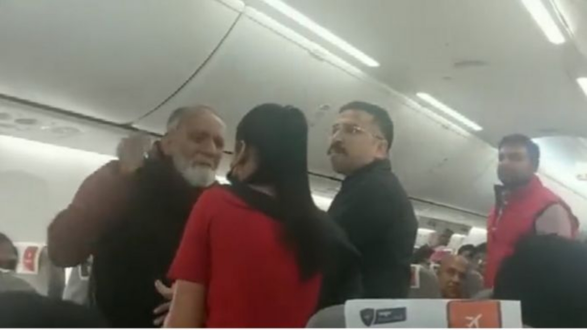After Air India urine scandal, now accused of touching SpiceJet crew member in a dirty way, passenger was taken off the plane after an uproar
