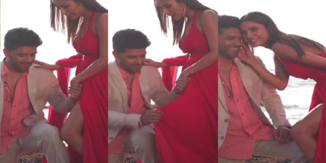 Guru Randhawa was seen covering Shahnaz's feet with a cloth, then Shahnaz did something that made the singer blush with shame