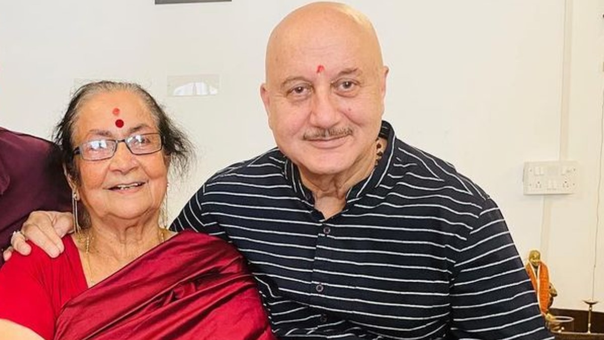 Anupam Kher: Anupam Kher badly injured on the shooting set, know how the actor's condition is