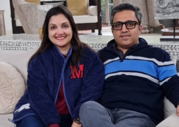 Ashneer Grover and his wife Madhuri Jain stopped at Delhi airport, know where they were planning to go?