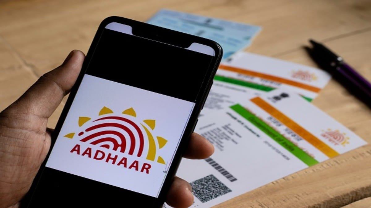 Aadhaar card is lost! No need to worry, see here how you can download E-Aadhar Card.