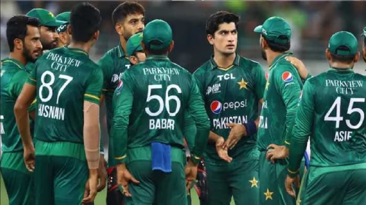New Zealand defeated Sri Lanka in such a way that Pakistan's hopes were dashed, the path to the semi-finals became difficult.
