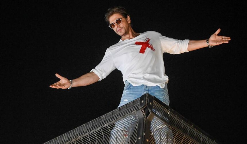 Fan asked Shahrukh Khan a question regarding the budget of 'Dinky', the actor got angry