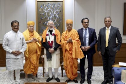 PM Modi will inaugurate BAPS Hindu temple in Abu Dhabi, received invitation, Prime Minister happily accepted