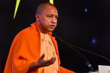 Yogi government resolved to light Ram Jyoti in every house of the state