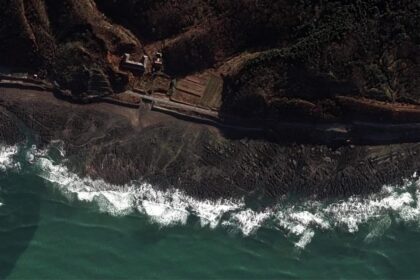 Earthquake changed the scene in Japan, the sea retreated 820 feet from the coast