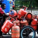 Big shock even before the budget comes, increase in the prices of commercial gas cylinders. Big shock even before the budget comes, increase in the prices of commercial gas cylinders.