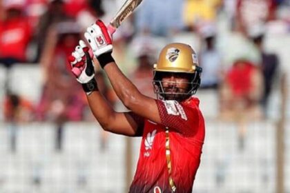 After being out of the central contract list, the batsman showed his fierce form, scored runs at a strike rate of more than 150.