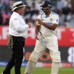 Heated argument between Ravichandran Ashwin and umpire, strange scene seen at stumps on the first day - India TV Hindi