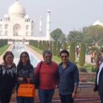 Sachin Tendulkar visited Taj Mahal with his wife, asked 2 such questions, the guide was shocked