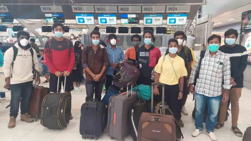 250 Indians stranded in Cambodia were brought back on the initiative of the Ministry of External Affairs, this shameful work was being done - India TV Hindi