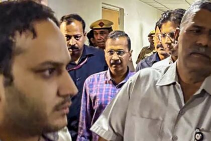 Arvind Kejriwal's ED remand extended, will remain in custody till April 1 - India TV Hindi