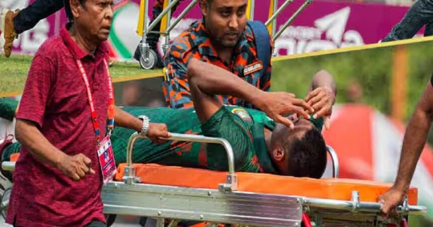 CSK got another blow, after Conway-Pathirana, this player got injured, was taken out of the field on a stretcher.