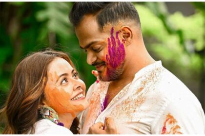 Devoleena Bhattacharjee was seen immersed in love with her husband Shahnawaz on Holi, pictures went viral - India TV Hindi