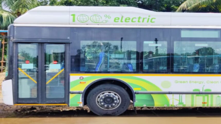 Electric buses will run on these long routes including Delhi-Shimla, Mumbai-Pune, fare will be reduced by 30% - India TV Hindi