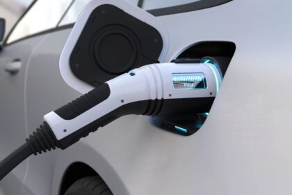 Good news for electric vehicle buyers, 1400 chargers will be installed at IOC petrol pumps across the country - India TV Hindi