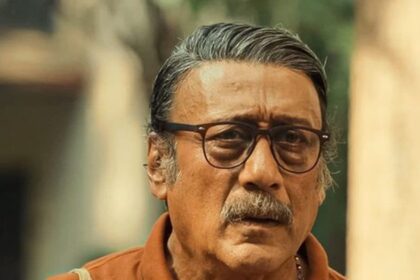 Jackie Shroff would have been the owner of half of Andheri, if he had not made 1 mistake, regretted it after years, then he is giving advice to his children.