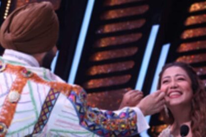 Mani Holi, Neha Kakkar spread colors with husband Rohanpreet on the set of 'Superstar Singer 3'