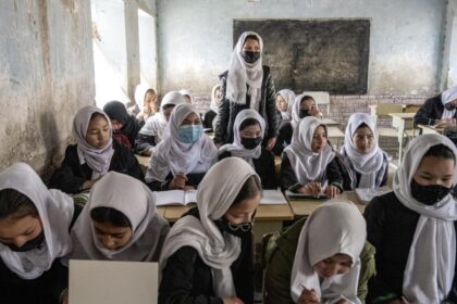 New academic session starts without girl students in Afghanistan, 10 lakh girls affected - India TV Hindi