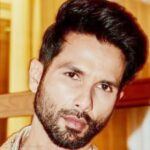 Shahid Kapoor shared a photo from the set of 'Deva', the actor's intense look was seen, chemistry was seen with the director.