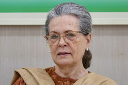 Sonia Gandhi targeted PM Modi, said a big thing about Congress's money - India TV Hindi