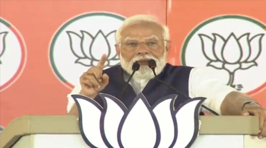 'These people are bent on weakening the unity and integrity of the country..', PM Modi targeted the opposition from Meerut, sounded the election bugle