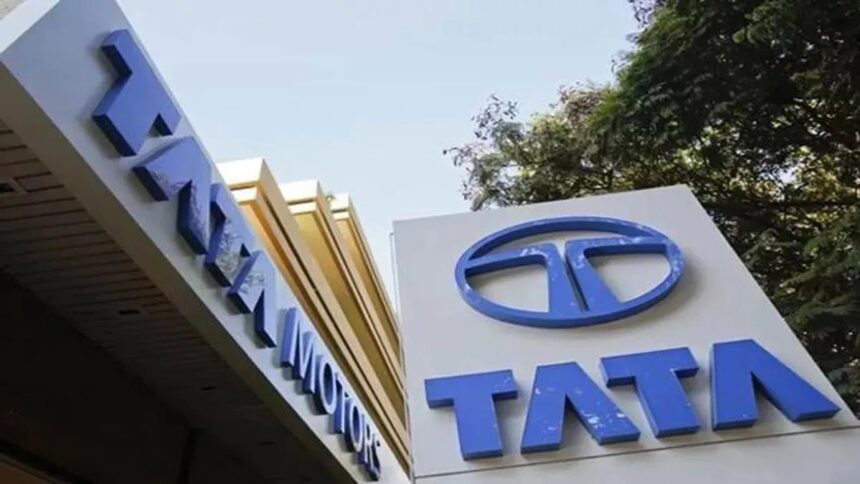 This share of Tata Group is continuously experiencing lower circuits, slipped 42 percent in 11 days - India TV Hindi