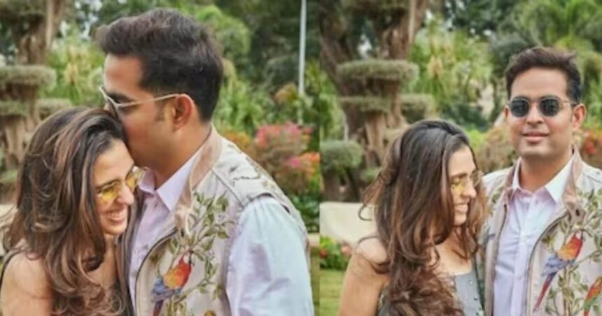 Akash Ambani became romantic with wife Shloka, see viral photo