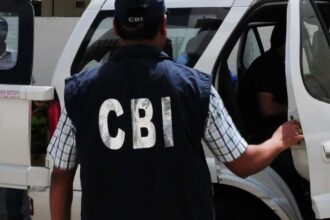 CBI recovered Rs 1 crore in bribe case of Rs 20 lakh, 6 arrested including General Manager of NHAI - India TV Hindi