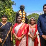 Indian President Murmu paid tribute to Gandhiji in Mauritius - India TV Hindi
