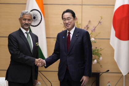 Jaishankar meets Japan's PM Kishida, new milestone for global and strategic partnership - India TV Hindi