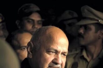 Complaint in CBI, new phone...meeting with whom in Oberoi Hotel?  ED's revelation on Manish Sisodia