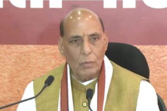 Congress will disappear from the earth like dinosaurs: Rajnath Singh