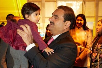 Gautam Adani shared a photo with his granddaughter, said - all the wealth of the world pales in comparison to her - India TV Hindi