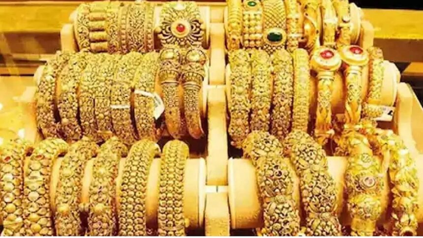 Gold became costlier by Rs 1,070 today, know the latest rates of 22 and 18 carat jewelery - India TV Hindi