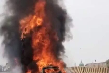 Horrific road accident in Rajasthan, car rammed into truck from behind, 7 people burnt alive in fire