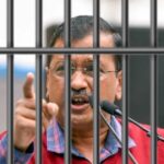 How many prisoners are there in jail number 2 where Kejriwal is?  Which people do you want to meet, is Sanjay's name known or not?