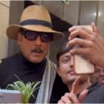 Jackie Shroff was joking with fans taking selfies, but because of this he got trolled - India TV Hindi
