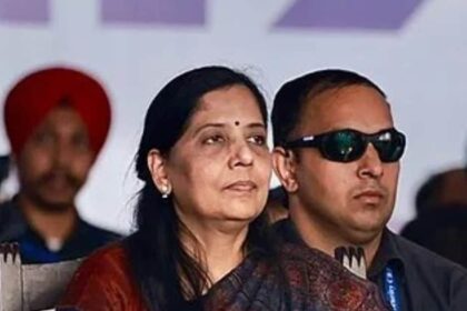 'Lion behind bars for a long time...' CM Kejriwal's wife Sunita roared.